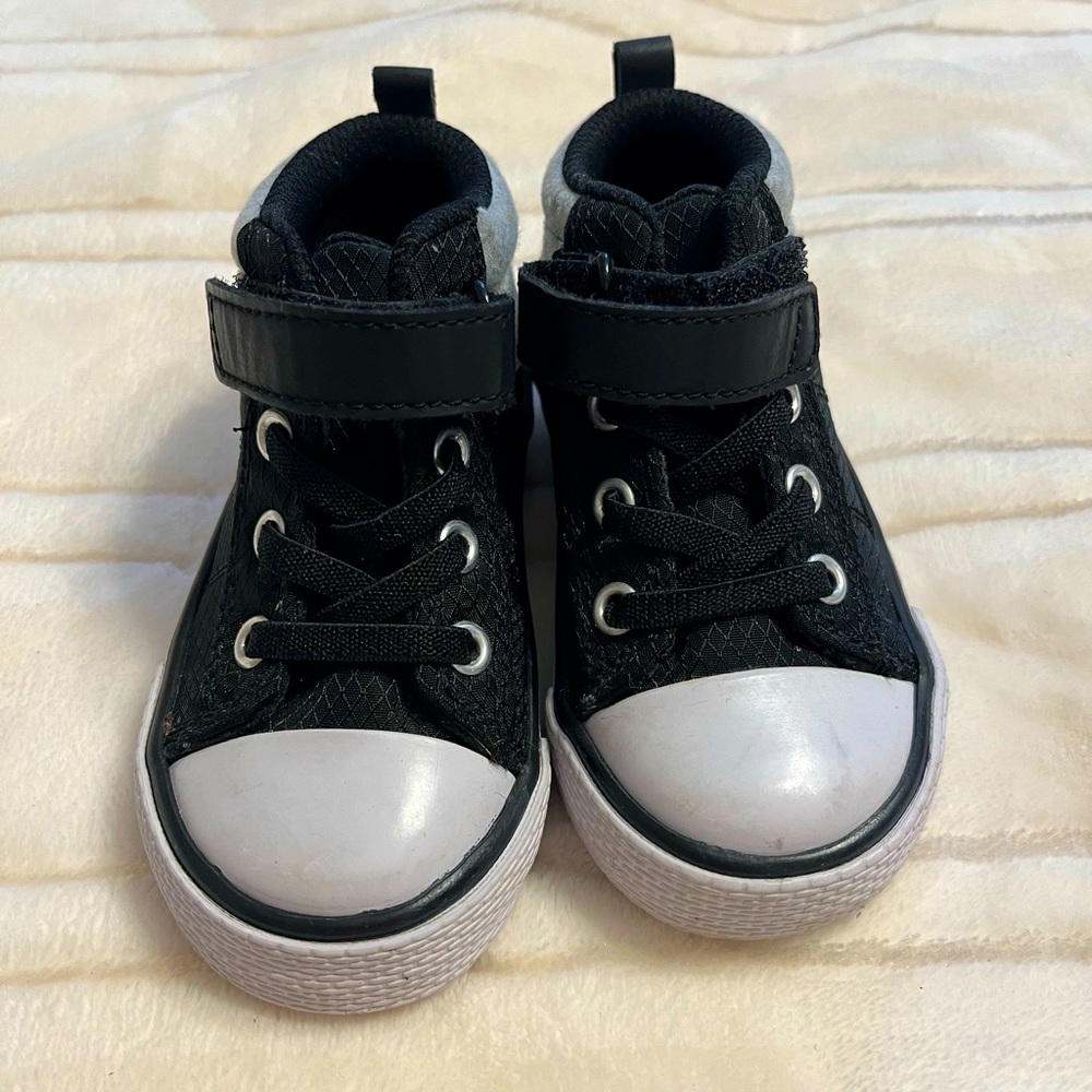 Children’s Place high top sneaker